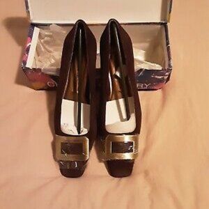 Narrow Size 8 - Chinese Laundry Rhoda Suede Shoes